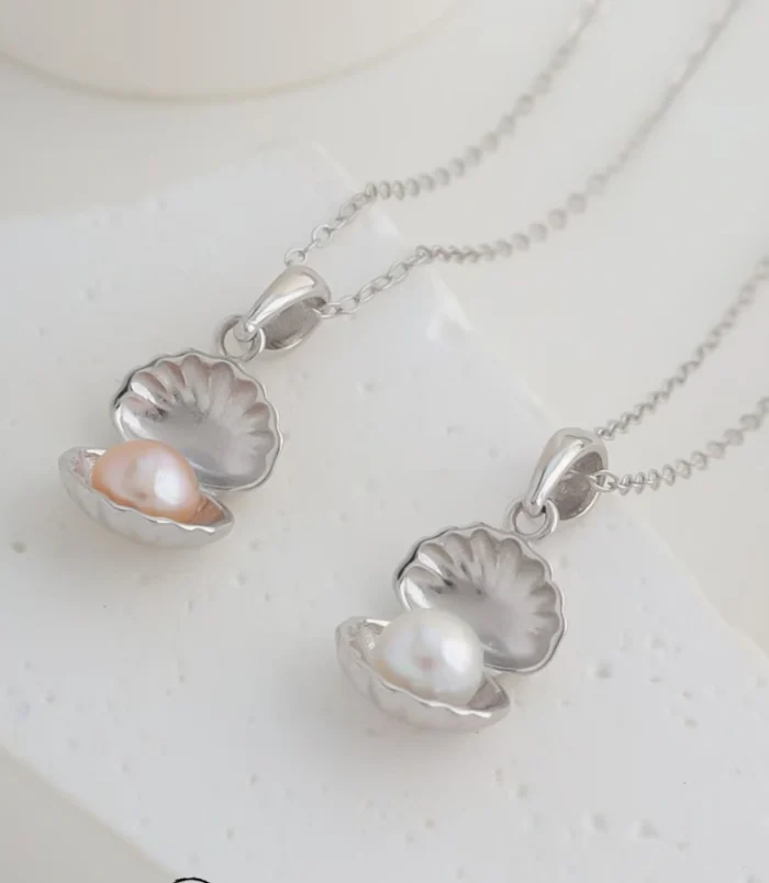 Sterling-Silver-Shell-and-Natural-Freshwater-Pearl-Necklace-03